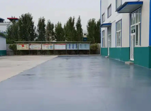 朝阳彩色路面喷涂翻新的材料对冬季